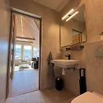 Modern Vaskerelven 12